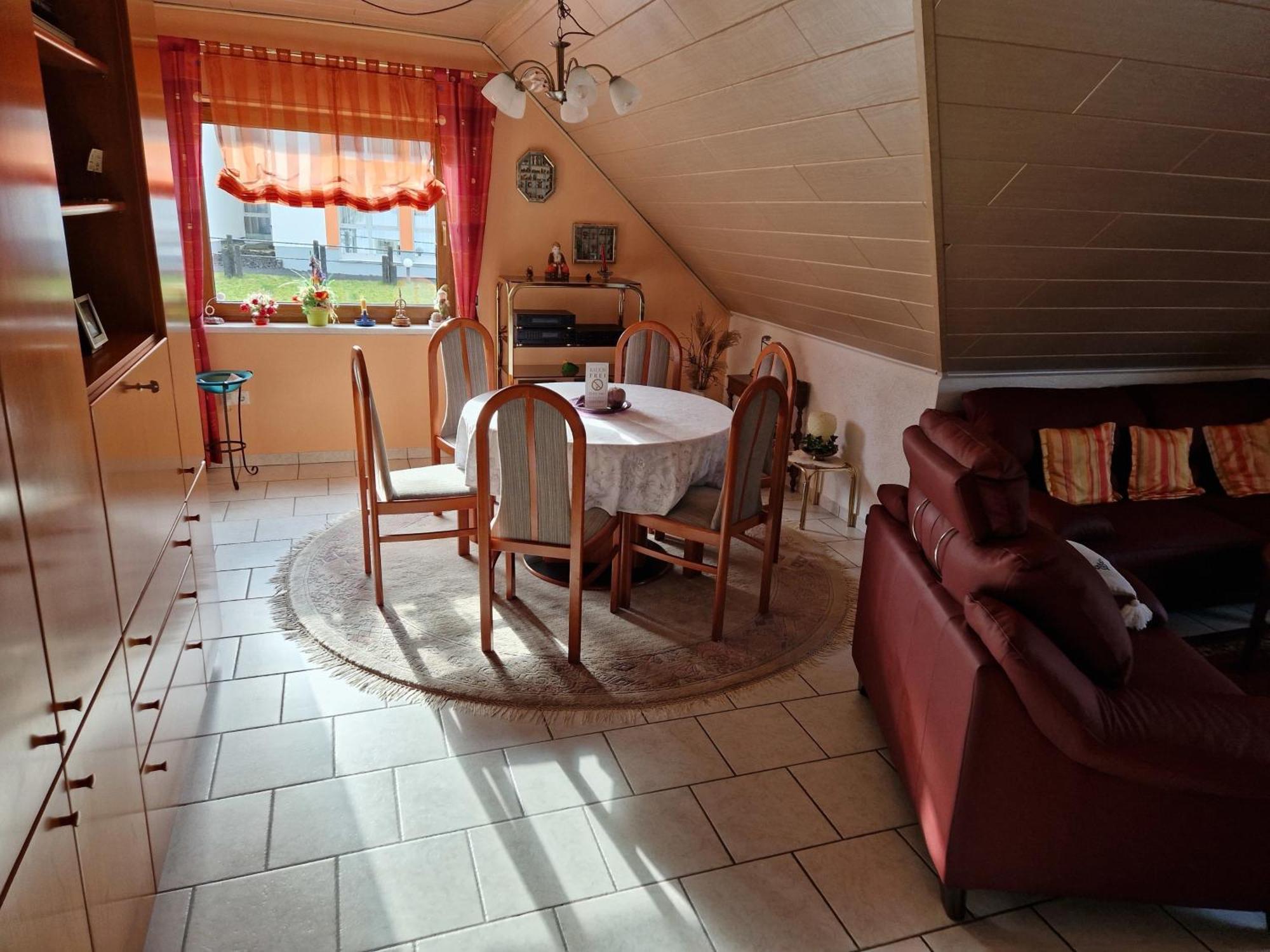 Casa Ulla Am Hallenbad Haiger Екстериор снимка